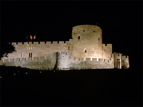  Castillo iluminado