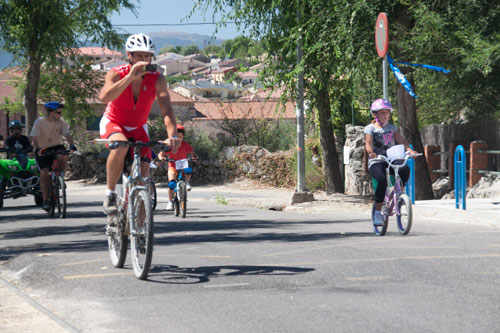 Alta participación en la II ciclomarcha de La Adrada Noticias La Adrada Deporte Ciclismo Alta participación en la II ciclomarcha de La Adrada