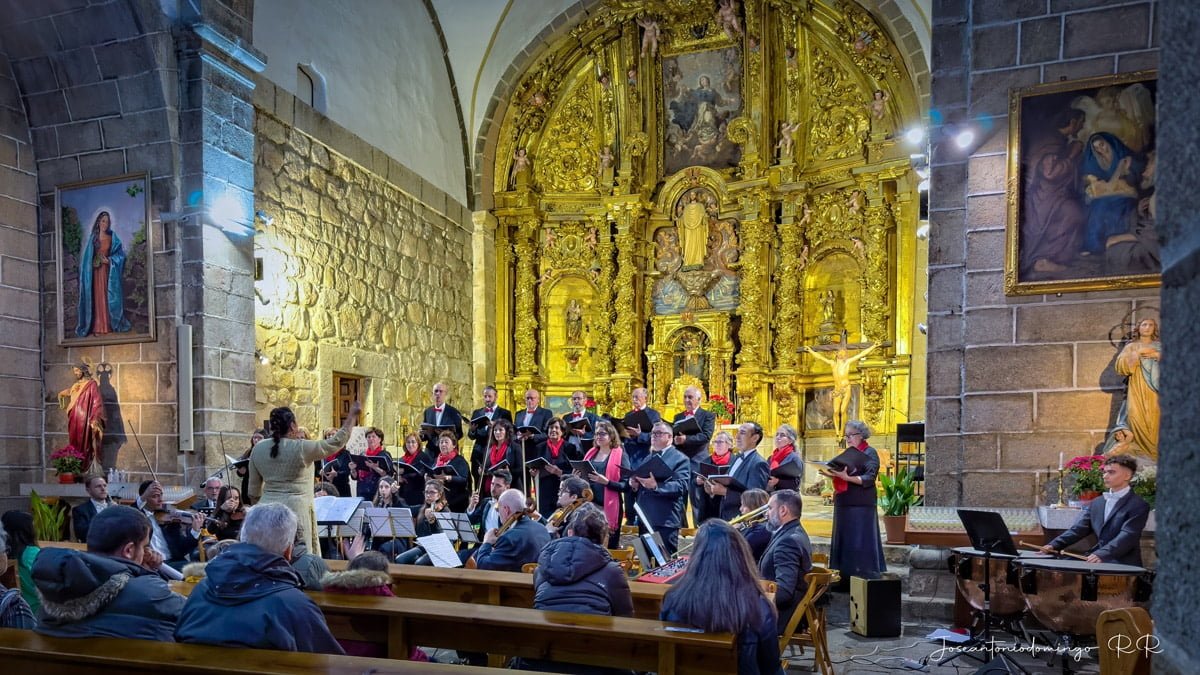 Camerata Cantabile ofreció su tradicional concierto de Navidad